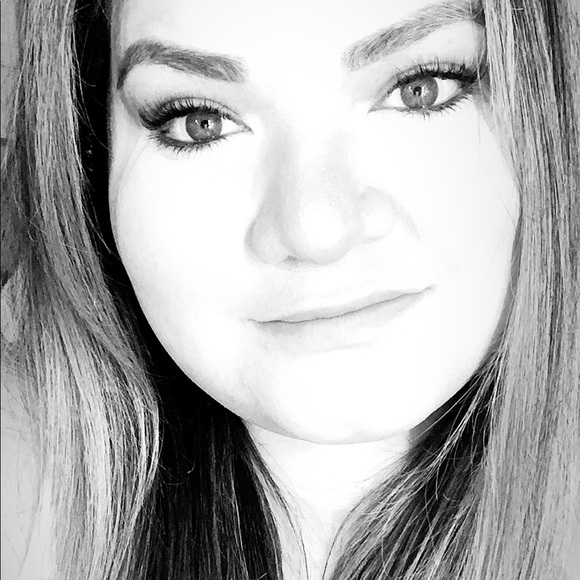 Meet your Posher, Anilu - Picture 1 of 1